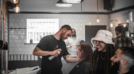 Huckle The Barber Old Street image 2