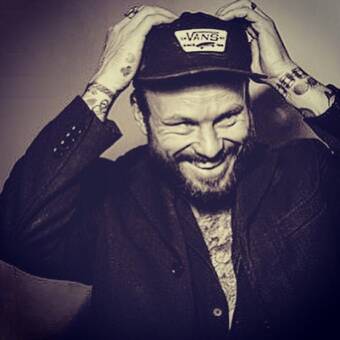 The avatar of Darren