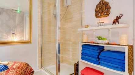 19Thai Massage image 2