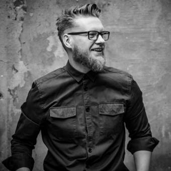 The avatar of Damian