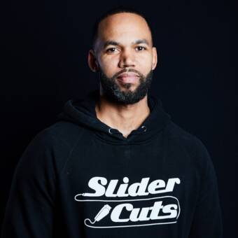 The avatar of Elliot Hall